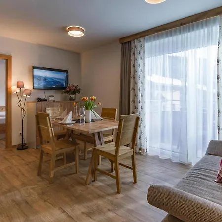Echt Woods - Otr061005-dyb Apartment Soll